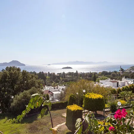 Apartment Splendid House With Sea View And Shared Pool In Bodrum
