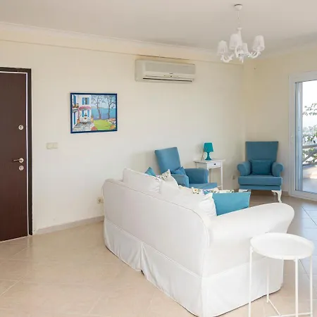 Splendid House With Sea View And Shared Pool In Apartment Bodrum