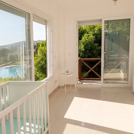 Splendid House With Sea View And Shared Pool In Apartment Bodrum
