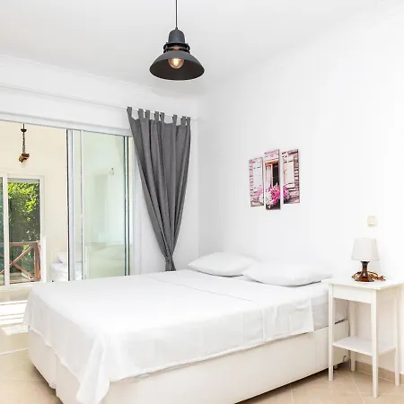 Апартаменты Splendid House With Sea View And Shared Pool In *